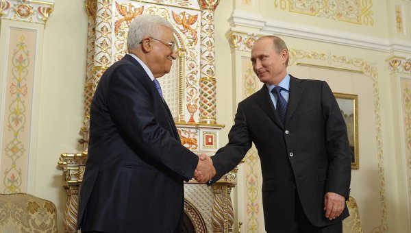 Путин поздравил Аббаса с Днем солидарности с палестинским народом