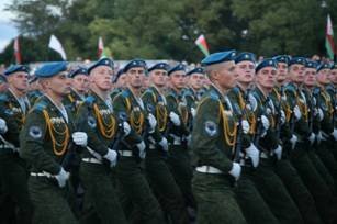 Поздравление  министра обороны Республики Беларусь с Днем десантников и сил специальных операций