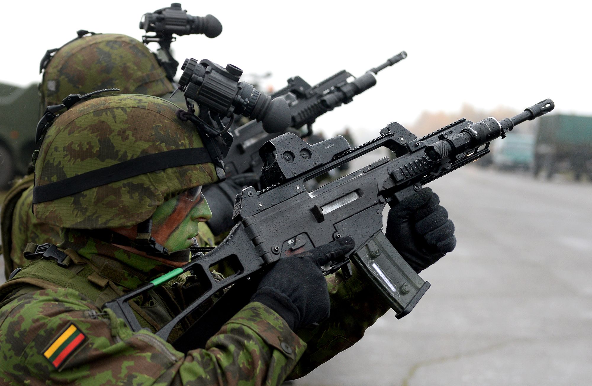 Литва мо. Армия литвы 1992. Здание минобороны литвы. Литва мо. Литва военное положение.