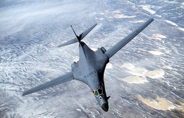 Стратегический бомбардировщик ВВС США пролетел над Корейским полуостровом  