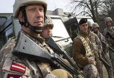 Латвийские военные останутся в Ираке до 2020 года