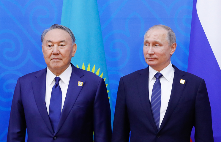 Путин обсудил с Назарбаевым итоги сирийского конгресса в Сочи