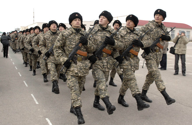 резервисты украины. служба в армии казахстана. военнообязанный в казахстане. солдаты казахстана. военная кафедра.