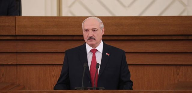 Лукашенко: безопасность - в единстве народа