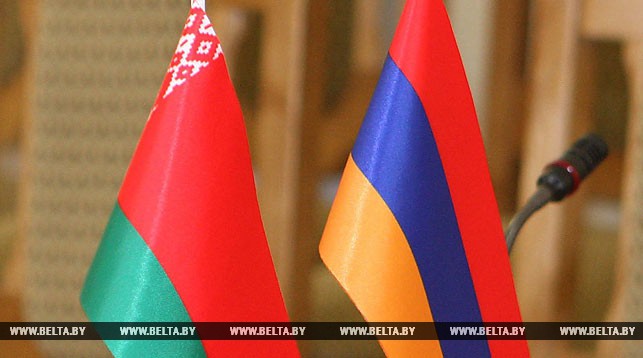 Лукашенко и Саркисян в телефонном разговоре обсудили ситуацию в Армении