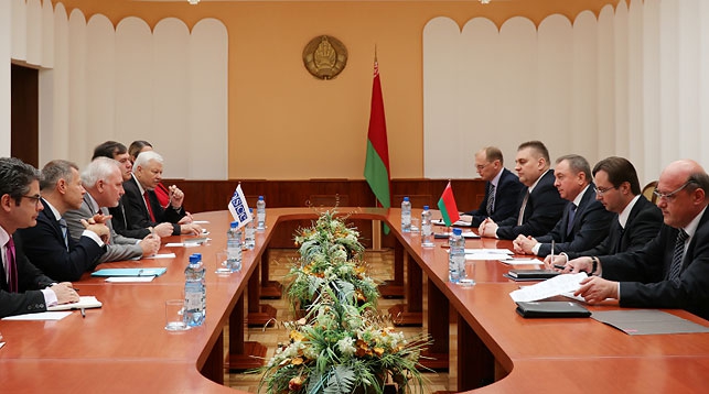 Тема возможного вклада Беларуси в процесс мирного урегулирования нагорно-карабахского конфликта обсуждена в МИД